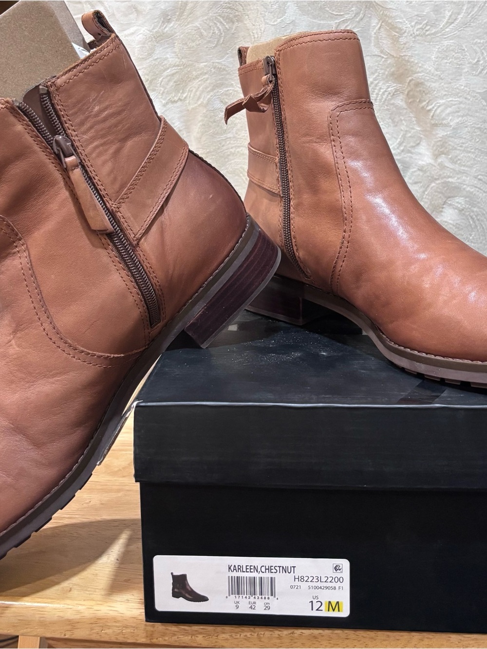 27 EDIT Chestnut Leather Ankle Booties